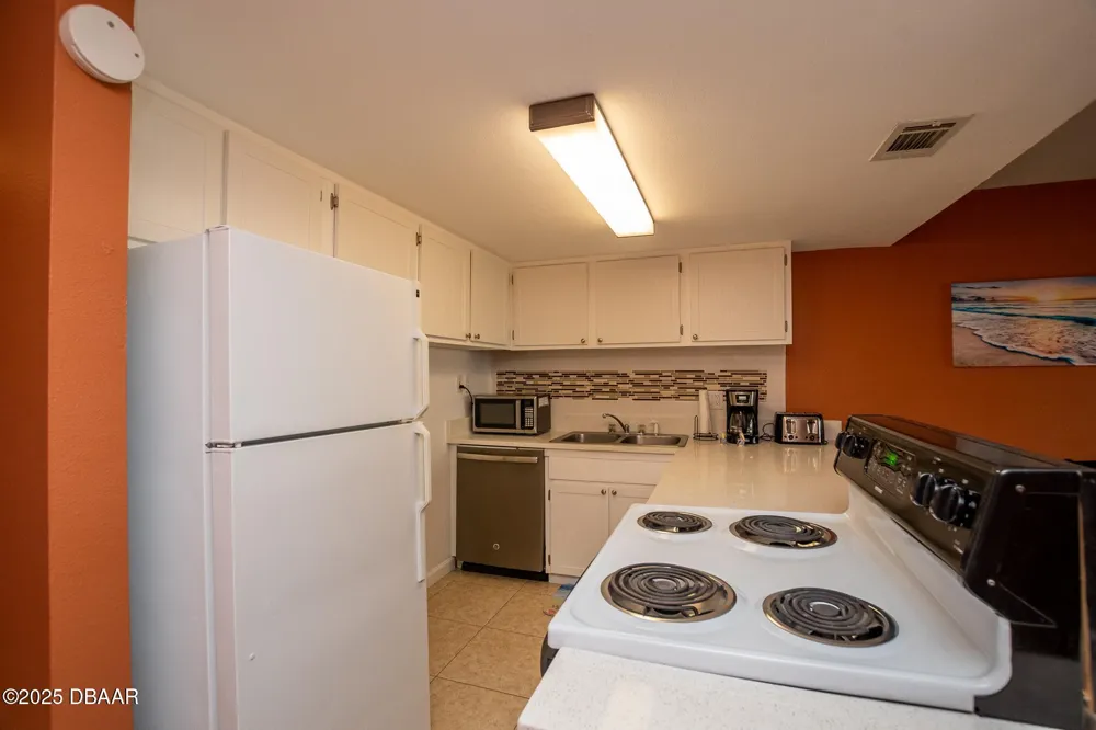 4849 saxon #C202 New Smyrna Beach, FL 32169