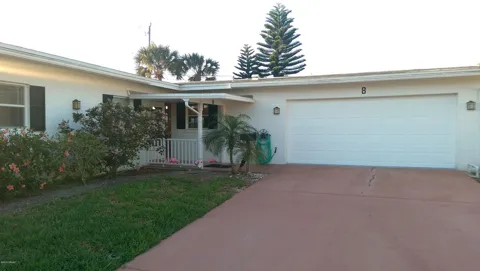 8 Juniper Drive