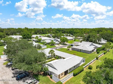 39 Lake Forest Place