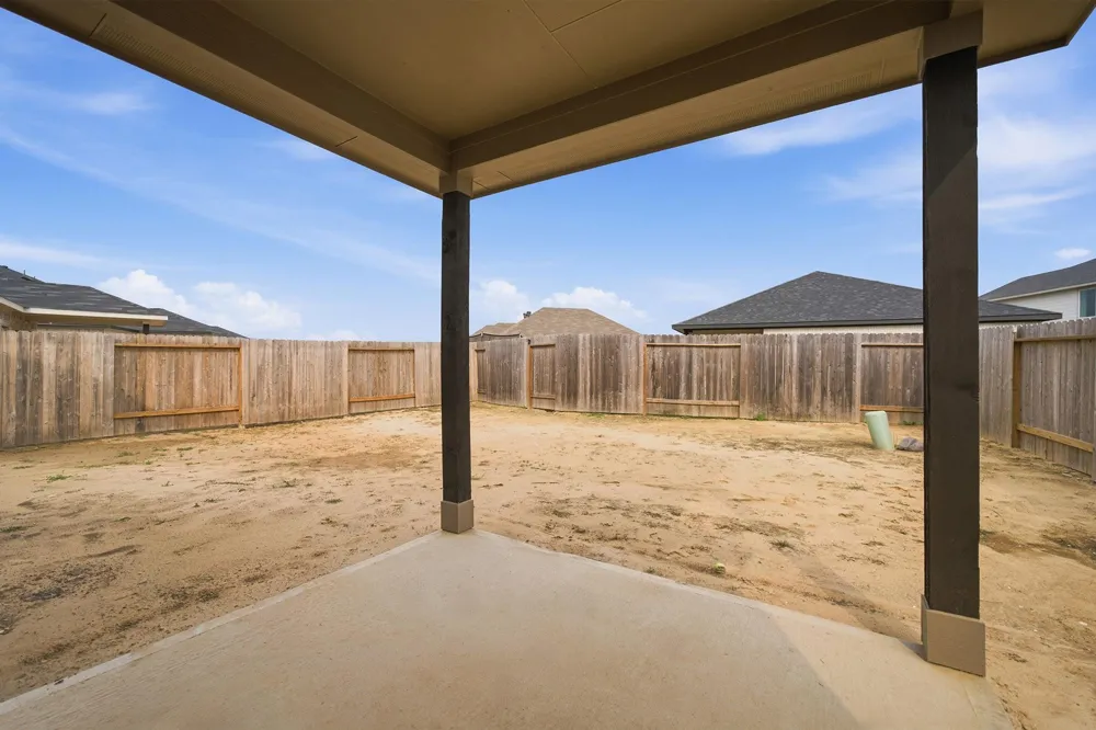 2612 Rose Quartz Drive Texas City, TX 77591