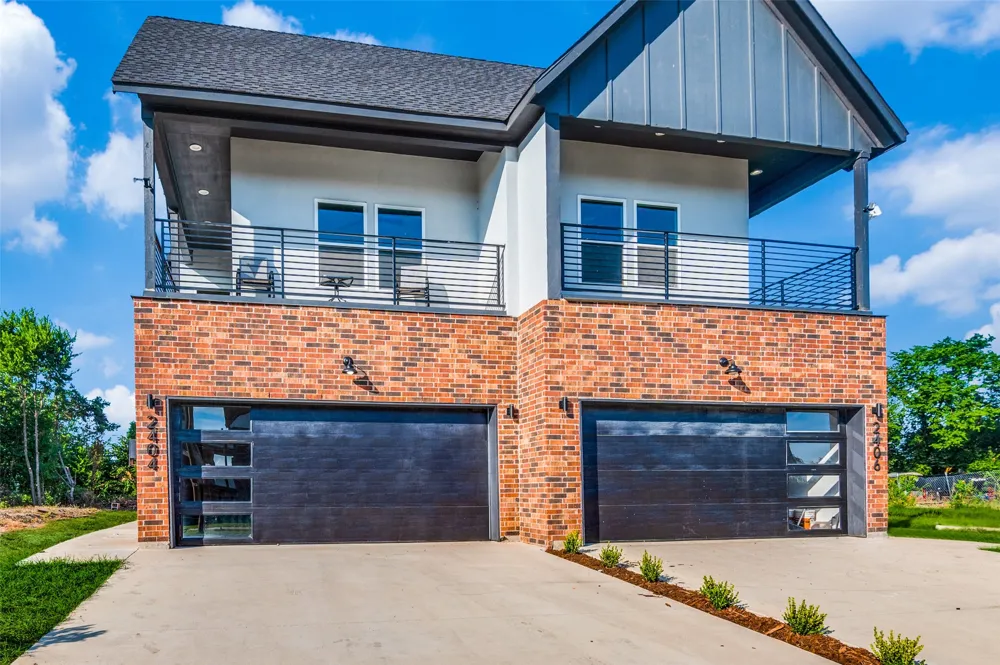 2418 Merlin Street Dallas, TX 75215