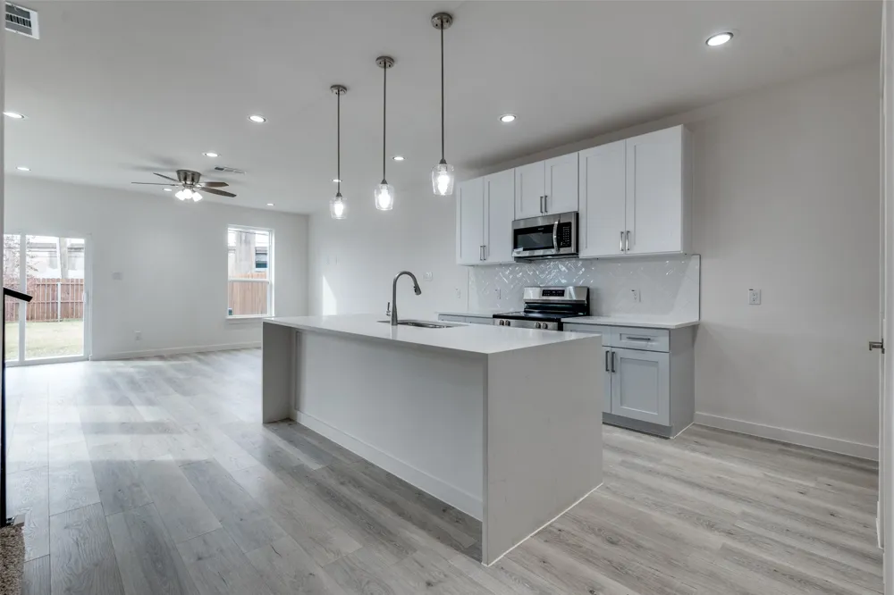 2418 Merlin Street Dallas, TX 75215
