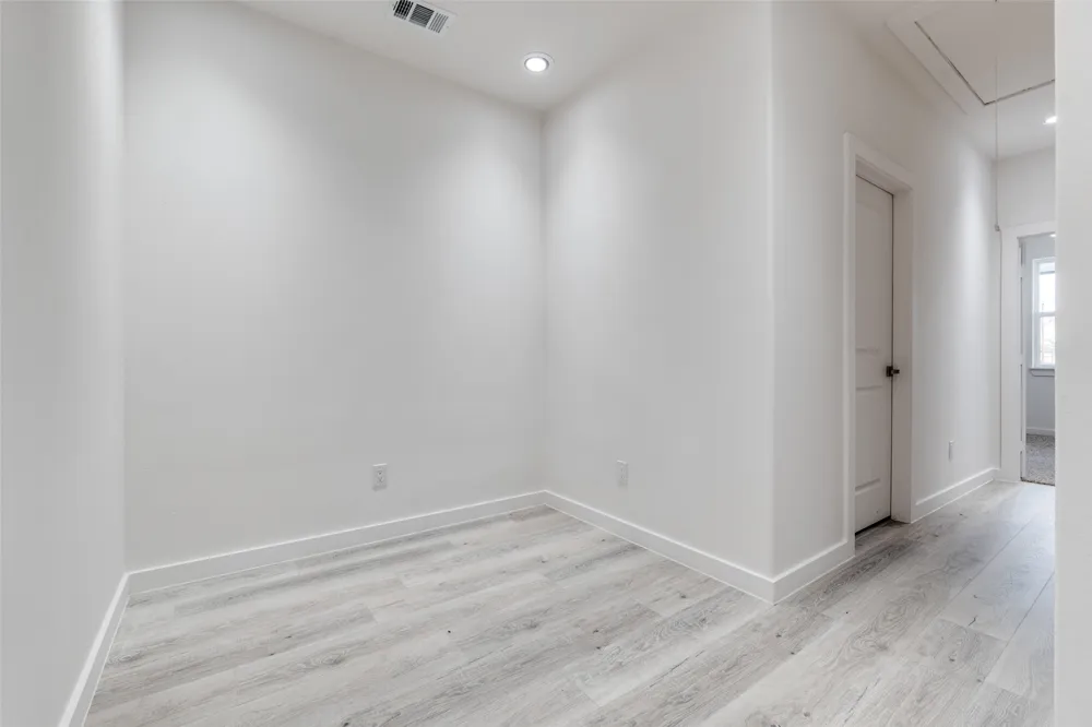 2418 Merlin Street Dallas, TX 75215