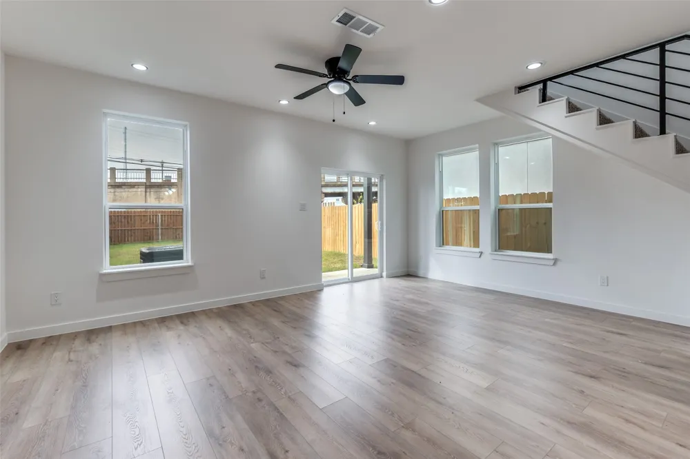2418 Merlin Street Dallas, TX 75215