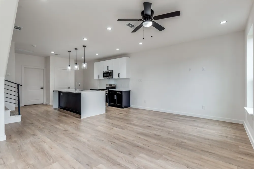 2418 Merlin Street Dallas, TX 75215