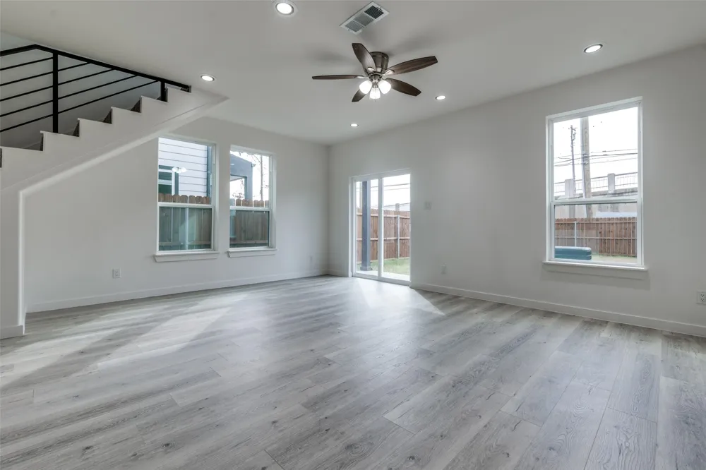 2418 Merlin Street Dallas, TX 75215