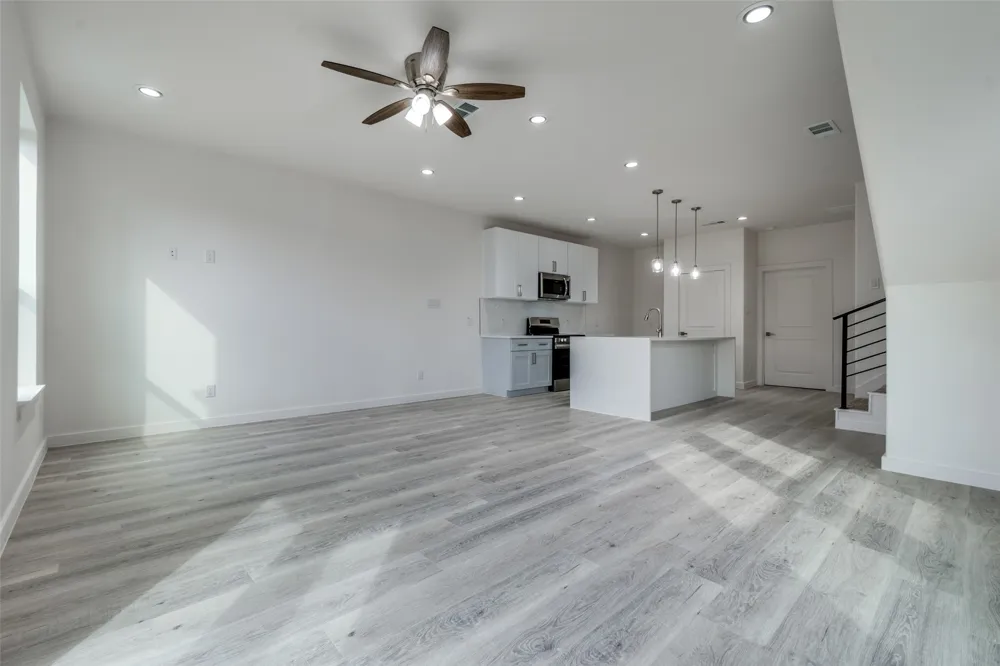 2418 Merlin Street Dallas, TX 75215