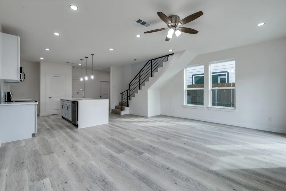 2418 Merlin Street Dallas, TX 75215