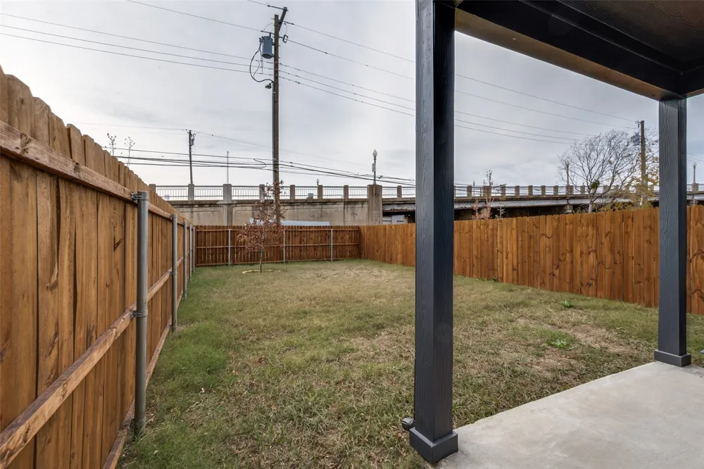 2418 Merlin Street Dallas, TX 75215