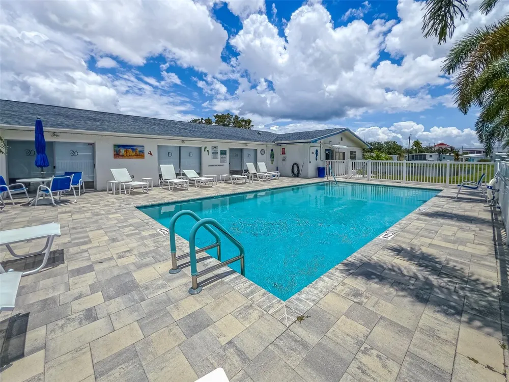 16940 US HIGHWAY 19 #244 Clearwater, FL 33764