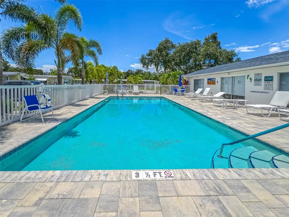 16940 US HIGHWAY 19 #244 Clearwater, FL 33764
