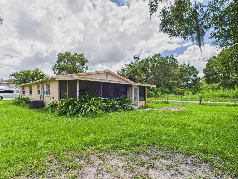 2119 W PATTERSON STREET Lakeland, FL 33815