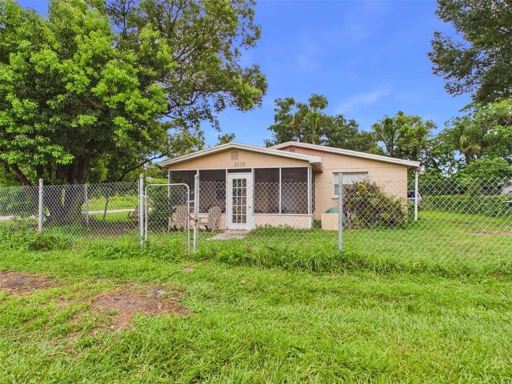 2119 W PATTERSON STREET Lakeland, FL 33815