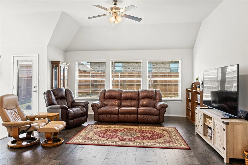 116 Cadyn Drive Keene, TX 76059