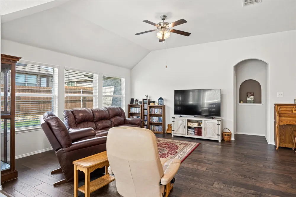 116 Cadyn Drive Keene, TX 76059