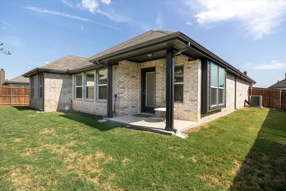 116 Cadyn Drive Keene, TX 76059