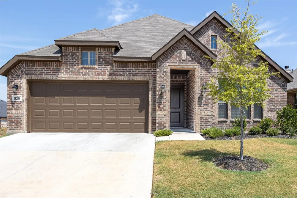 529 Lela Circle Keene, TX 76059