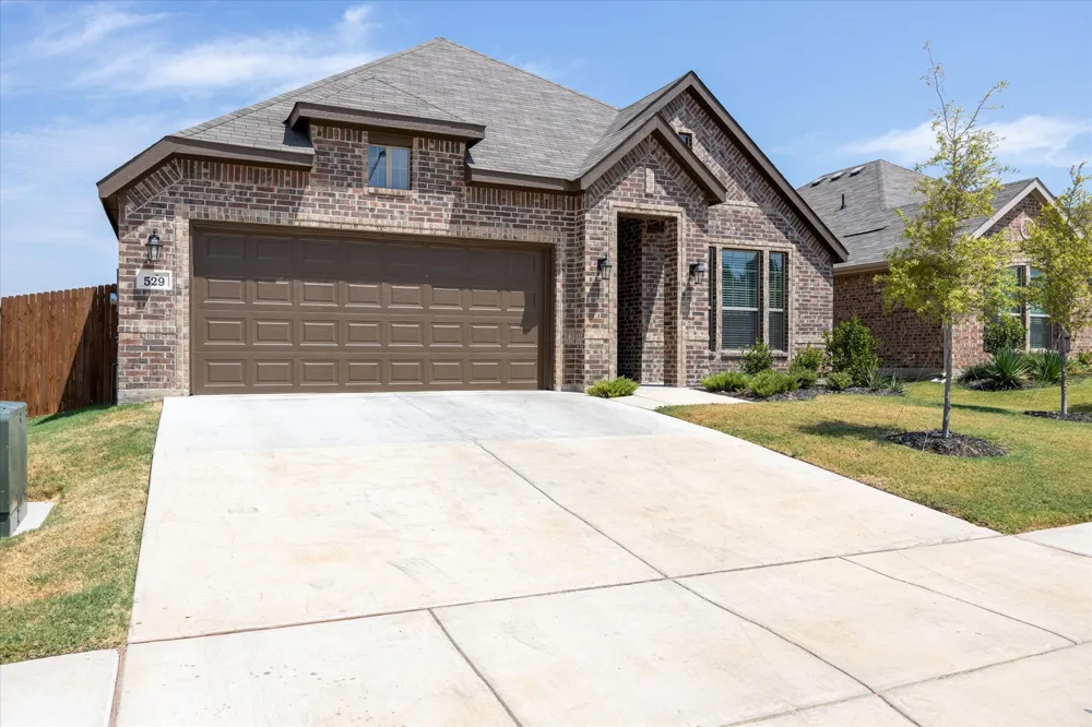 529 Lela Circle Keene, TX 76059