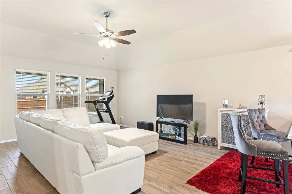 529 Lela Circle Keene, TX 76059