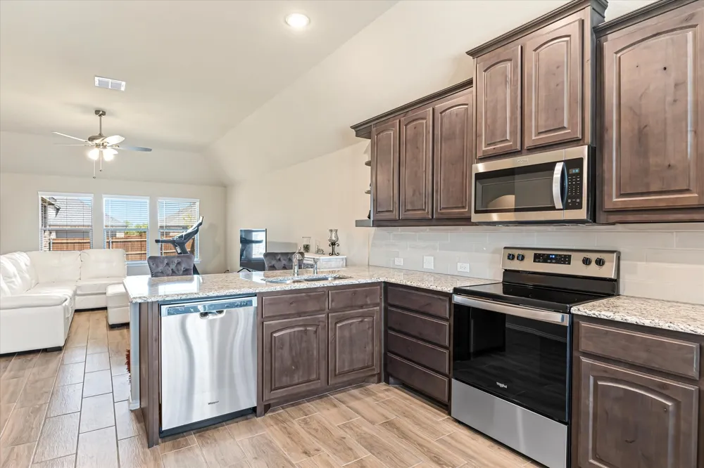 529 Lela Circle Keene, TX 76059