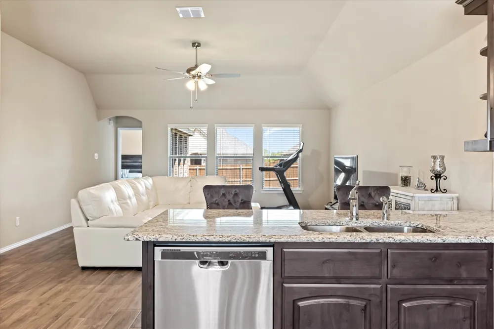 529 Lela Circle Keene, TX 76059