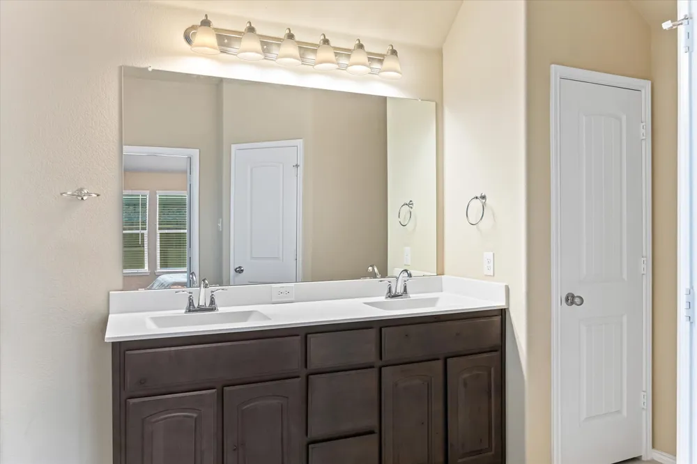 529 Lela Circle Keene, TX 76059