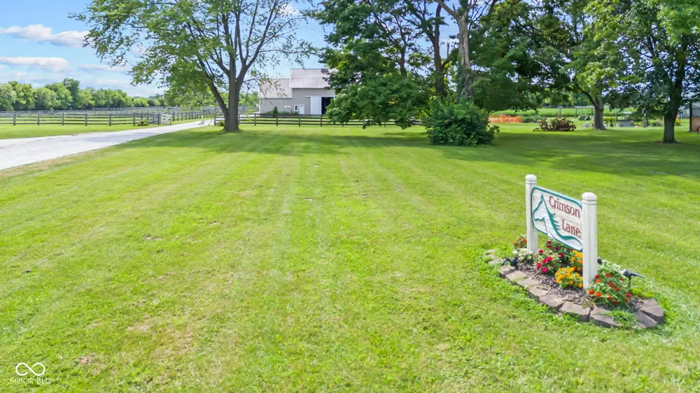 5479 S 200 E Anderson, IN 46017