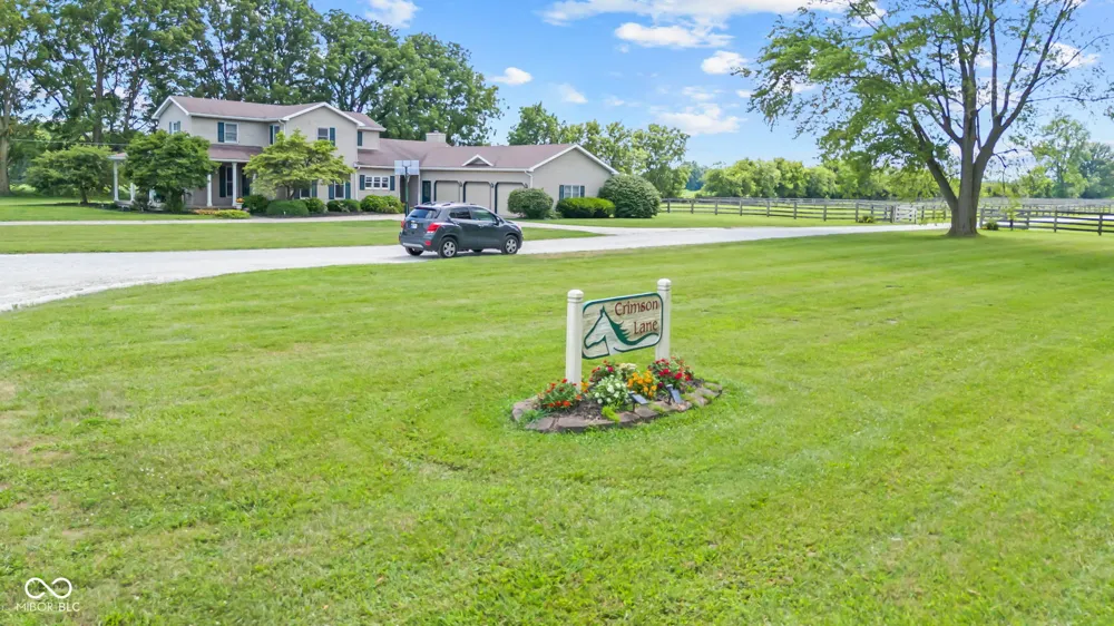 5479 S 200 E Anderson, IN 46017