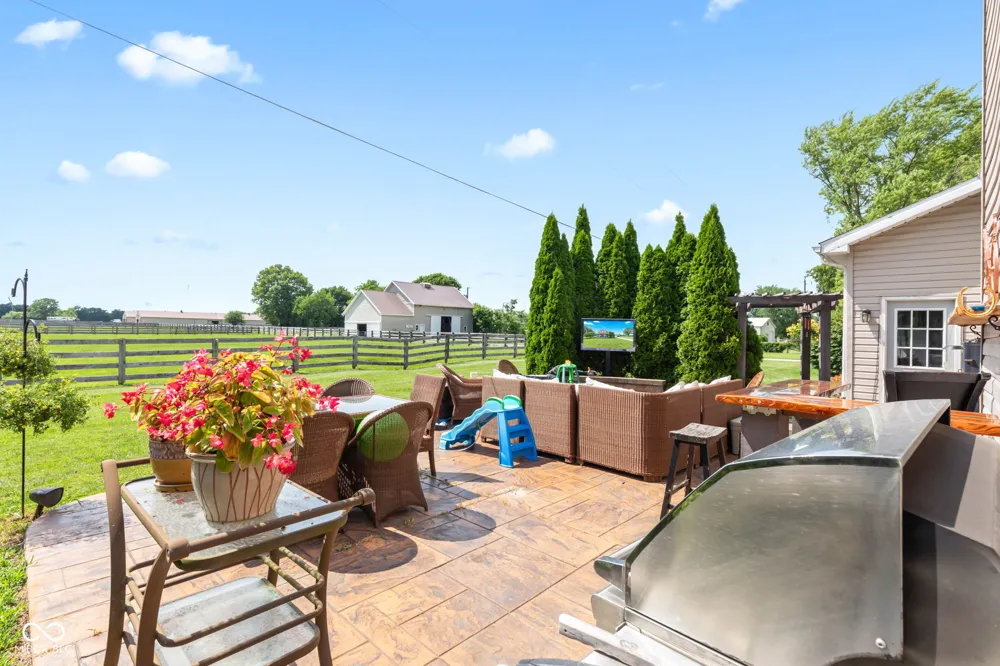 5479 S 200 E Anderson, IN 46017