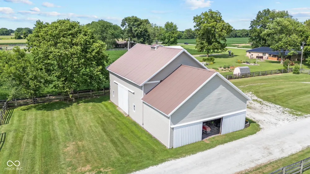 5479 S 200 E Anderson, IN 46017