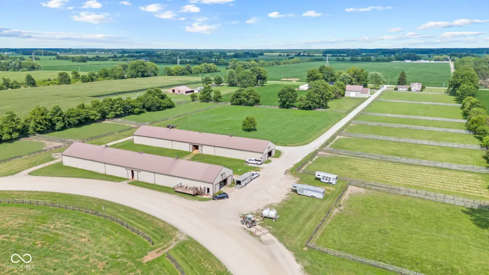 5479 S 200 E Anderson, IN 46017