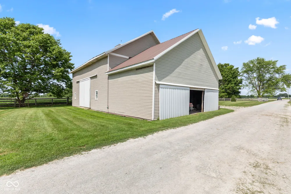 5479 S 200 E Anderson, IN 46017