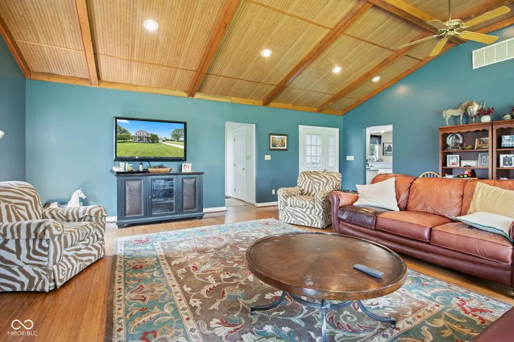 5479 S 200 E Anderson, IN 46017