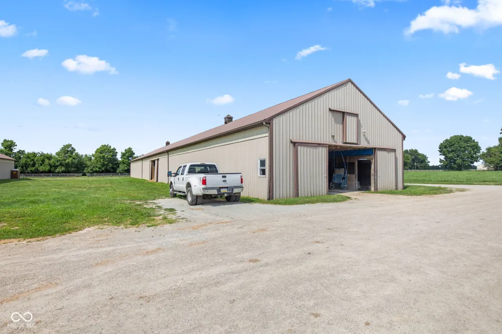 5479 S 200 E Anderson, IN 46017