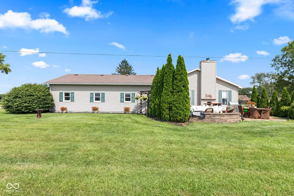 5479 S 200 E Anderson, IN 46017