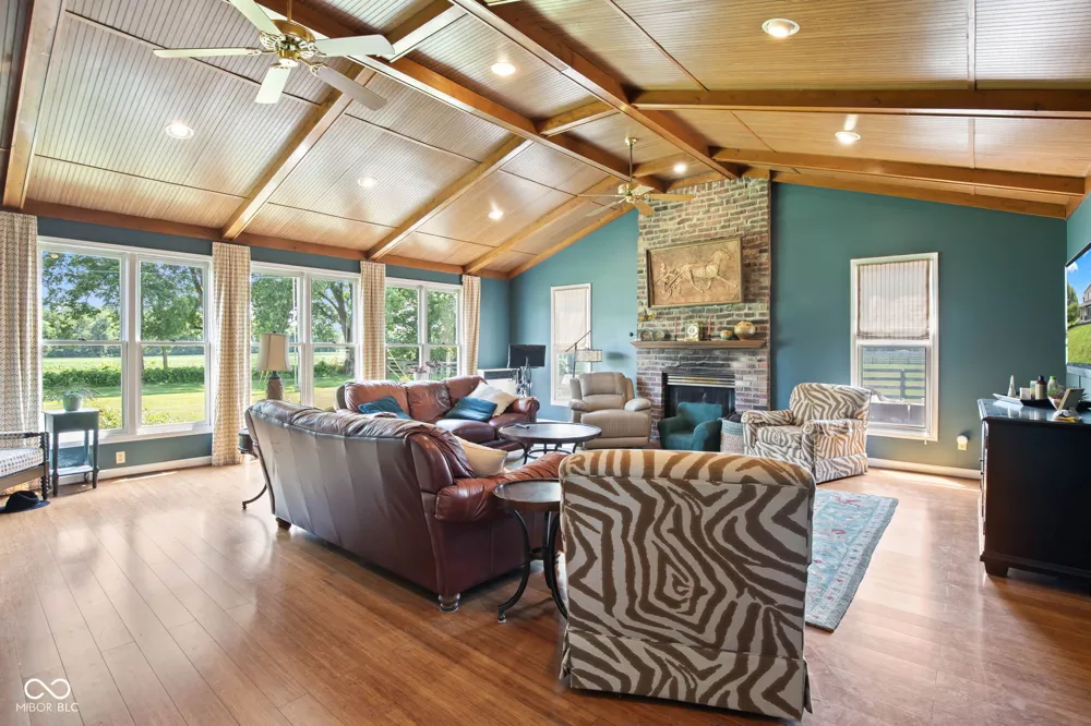 5479 S 200 E Anderson, IN 46017