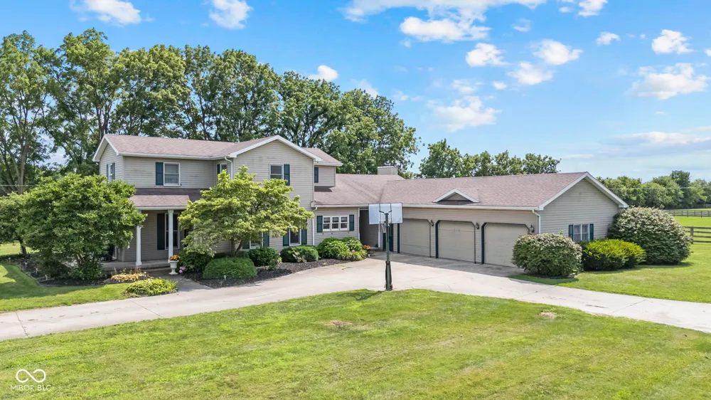 5479 S 200 E Anderson, IN 46017