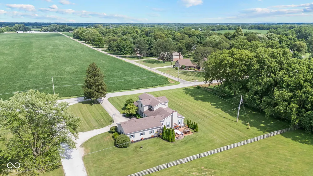 5479 S 200 E Anderson, IN 46017