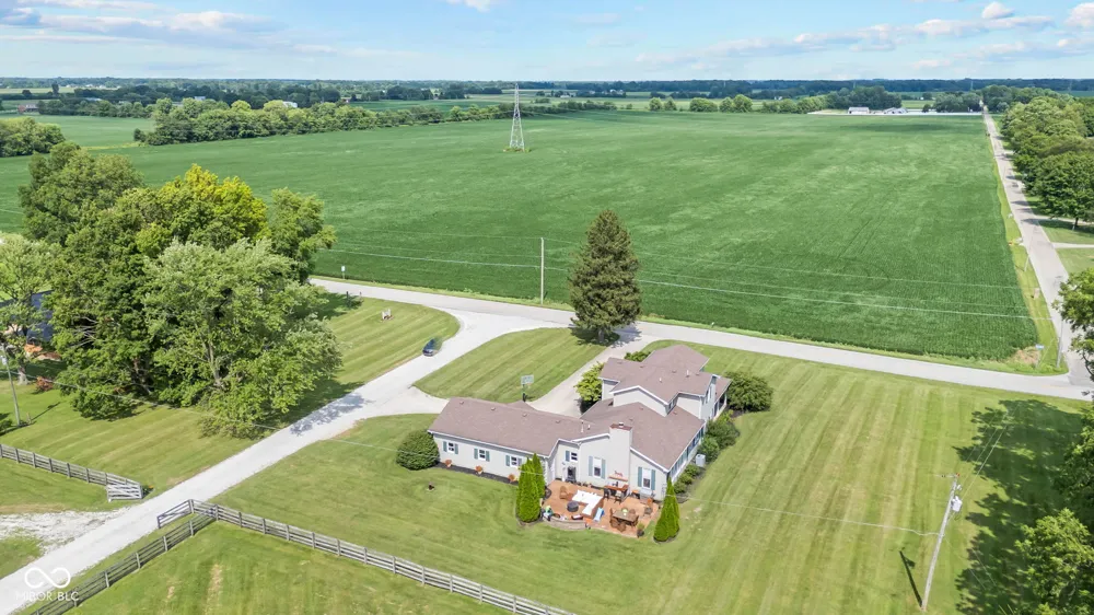 5479 S 200 E Anderson, IN 46017
