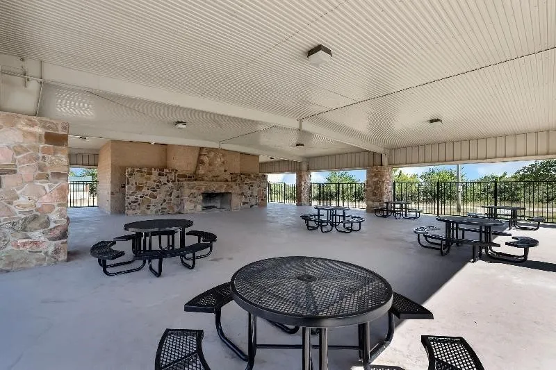 169 Post Oak Cove Sunset, TX 76270