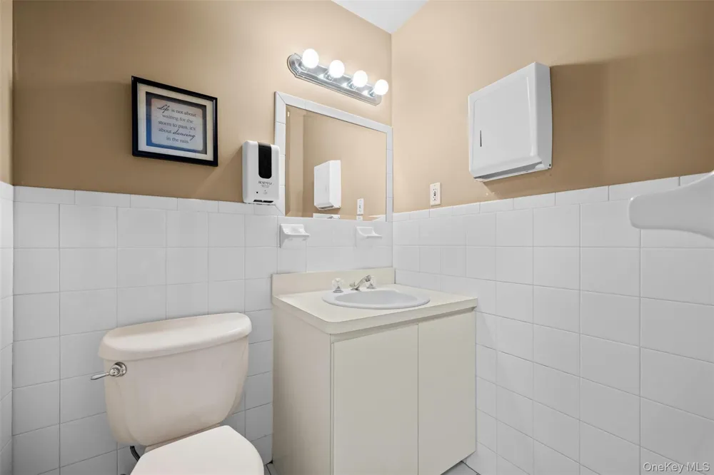 10 Hunter Avenue Miller Place, NY 11764