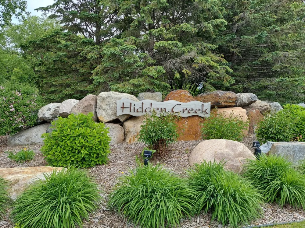 685 Hidden Creek Trail Mendota Heights, MN 55118