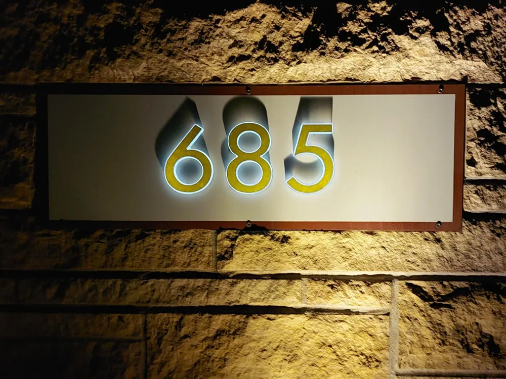 685 Hidden Creek Trail Mendota Heights, MN 55118