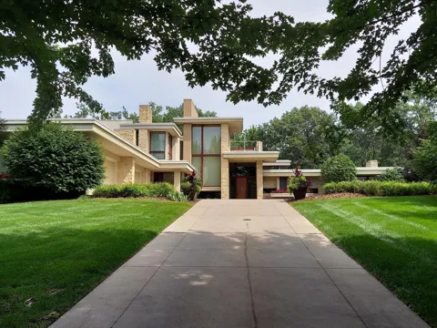 685 Hidden Creek Trail