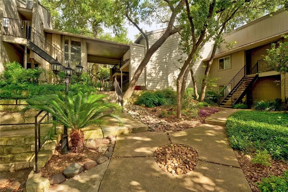 3018 1st Street #109 Austin, TX 78704
