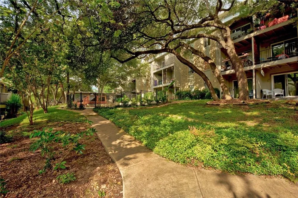 3018 1st Street #109 Austin, TX 78704