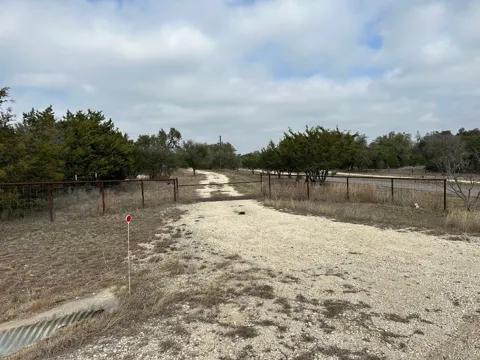1900 County Road 284
