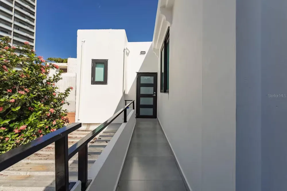 149 CALLE DELBREY San Juan, PR 00911