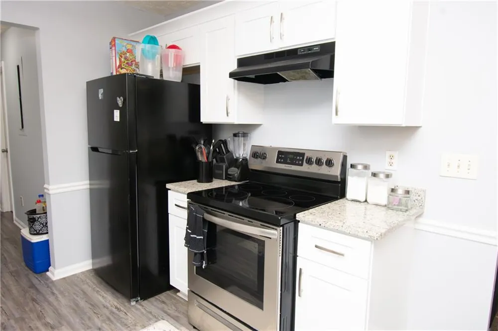 6847 S Lakewood Terrace Douglasville, GA 30135