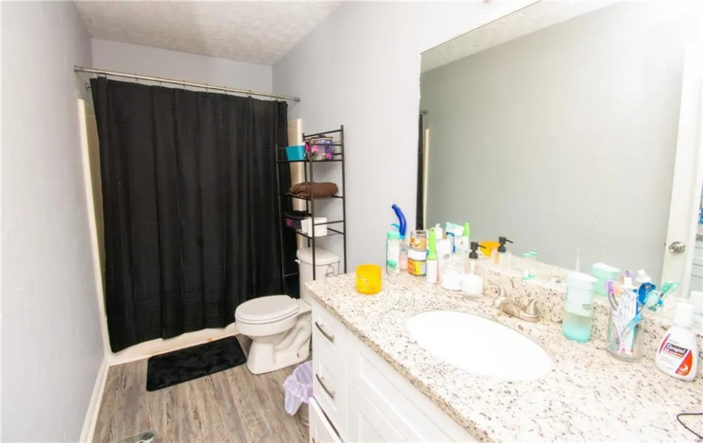 6847 S Lakewood Terrace Douglasville, GA 30135